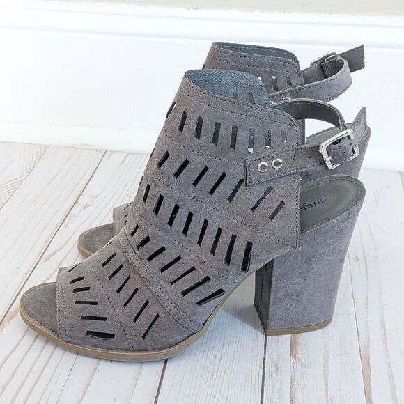 Christian Siriano Gray Suede Women's Winter Block Heels - Picture 3 of 6